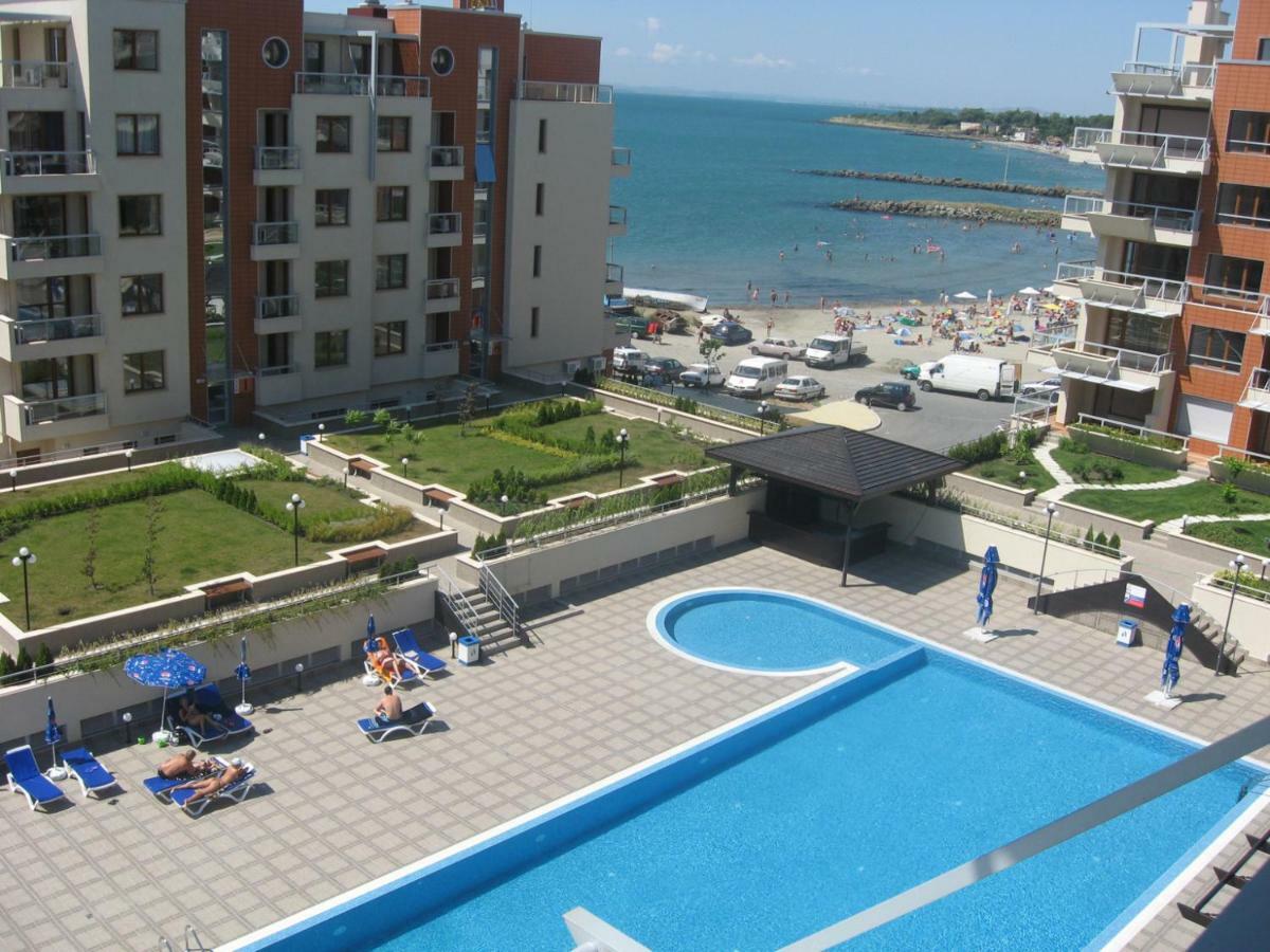 Helios Beach Pomorie Bagian luar foto